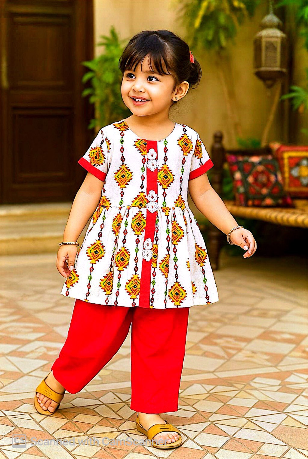 Kainat Ruby Radiance